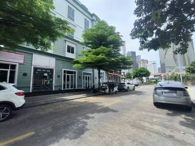 88 sqm Land Size Shophouse K pronájmu