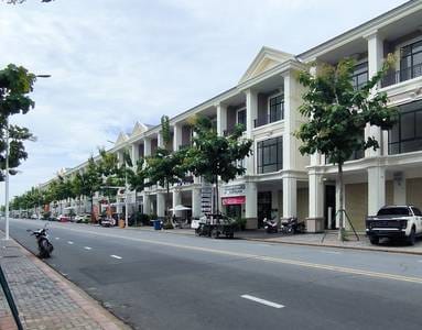 $1,500 Maison-boutique