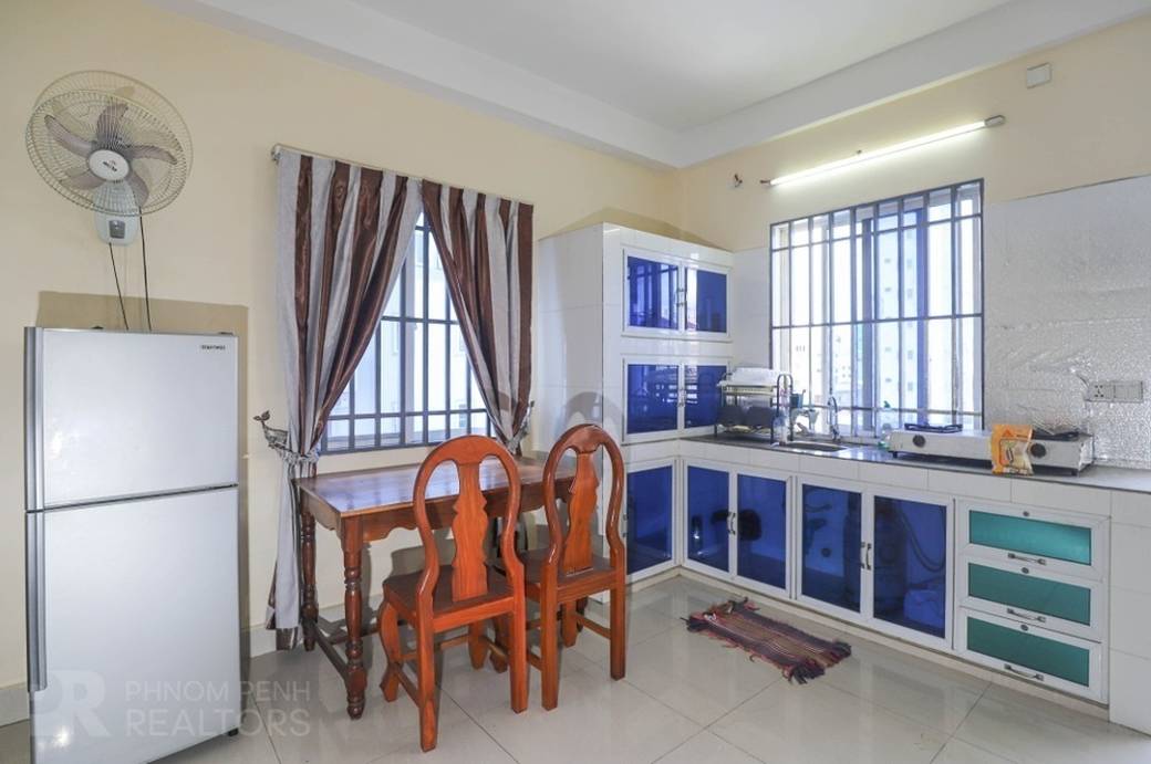 $270 Flat House
