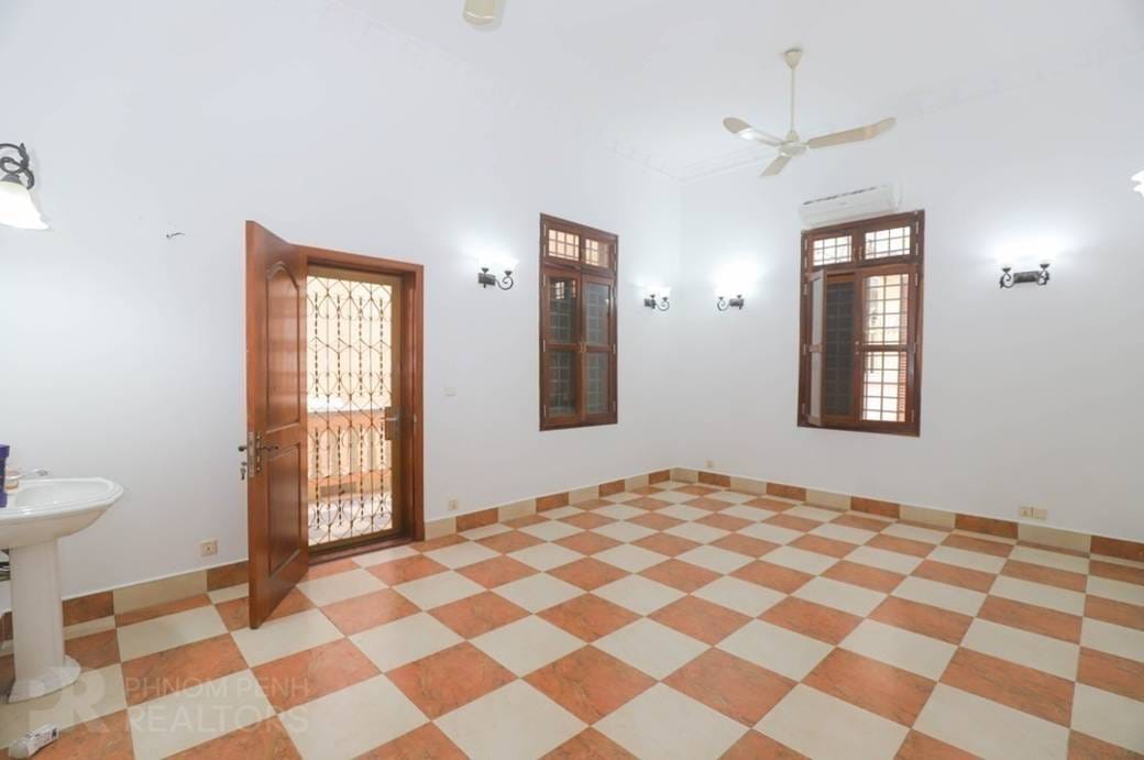 Vila K pronájmu in Boeung Trabek, Chamkarmon, Phnom Penh