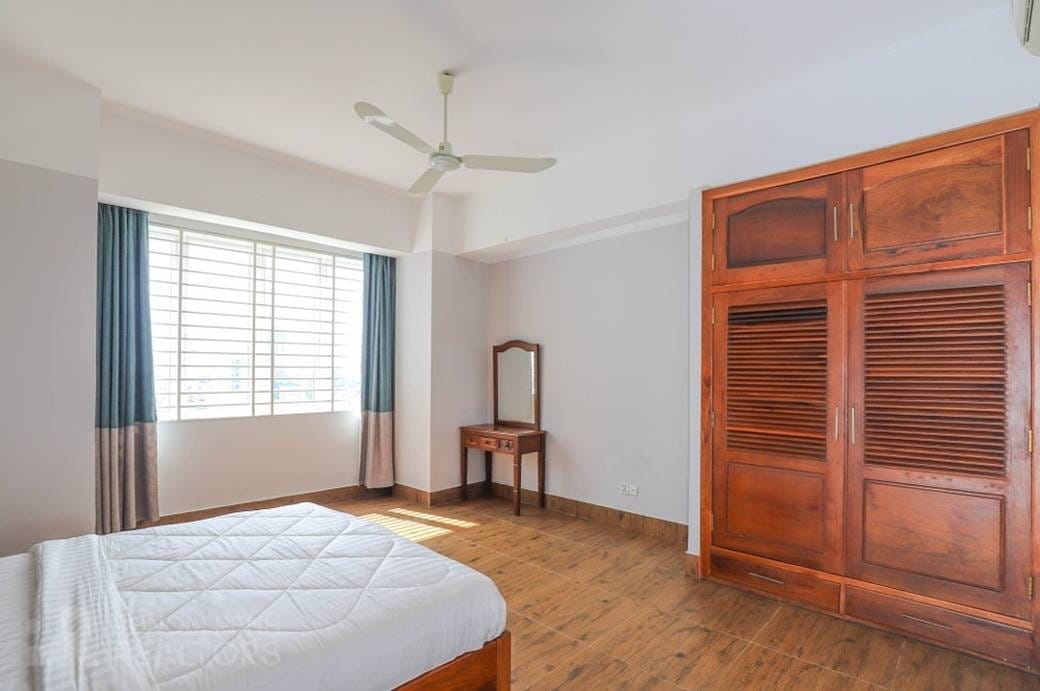 Appartement À louer de 130 m² de terrain