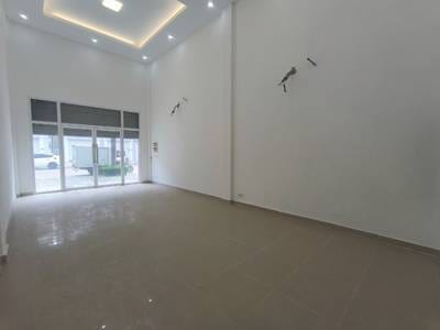 4 Bedrooms Shophouse Na prodej for $250,000