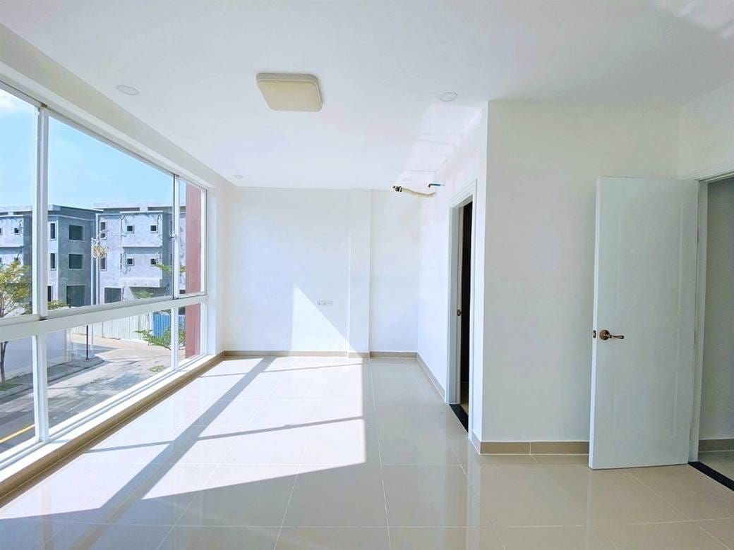 Chroy Changvar Link House For Sale in Chroy Changvar