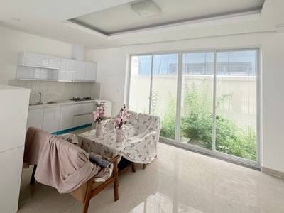 Dvojvila K pronájmu in Chroy Changvar $1,200