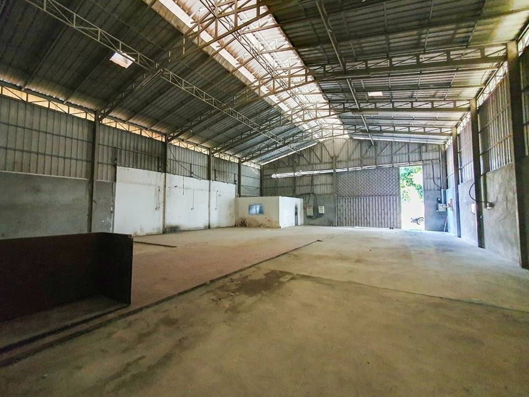 Chamkarmon Warehouse For Rent in Chamkarmon