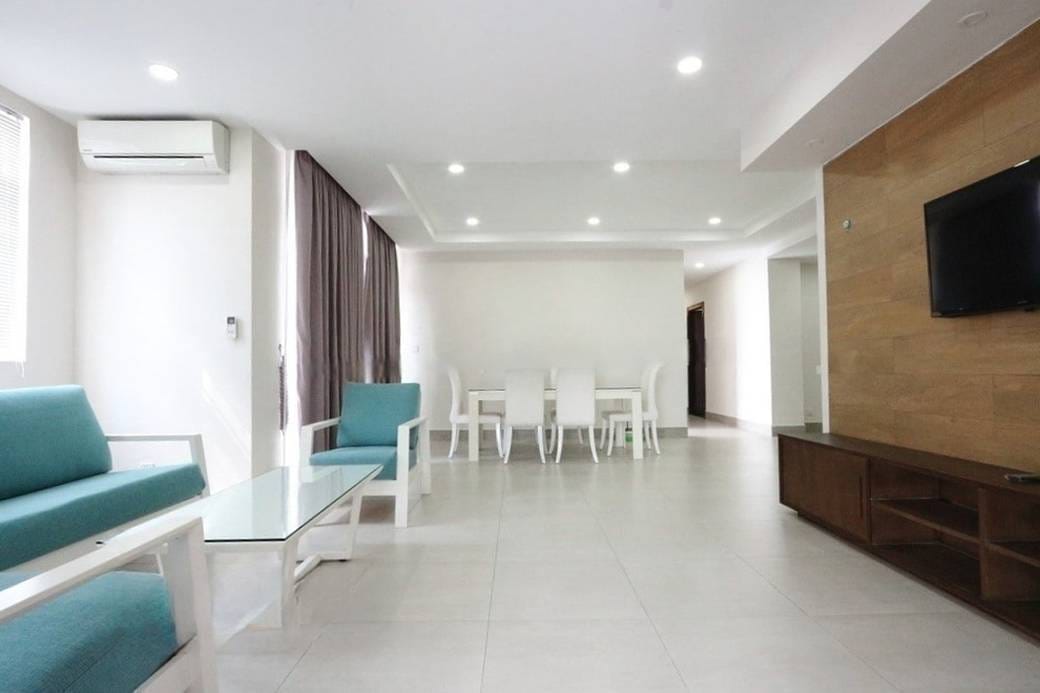 Apartment For Rent with 1 Parking Space