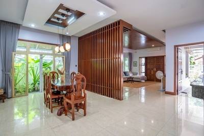 Vila K pronájmu in Chamkarmon $2,800