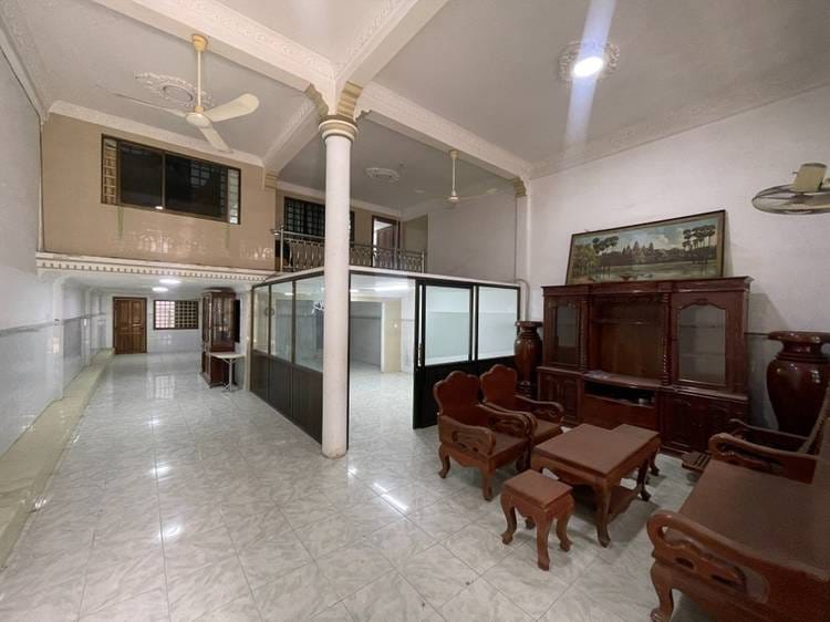 Maison À louer à Toul Tum Poung 1, Chamkarmon, Phnom Penh