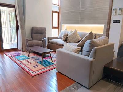 House and lot K pronájmu in Daun Penh $3,500