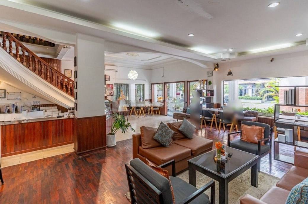 392 sqm Living Size Villa For Rent in Daun Penh
