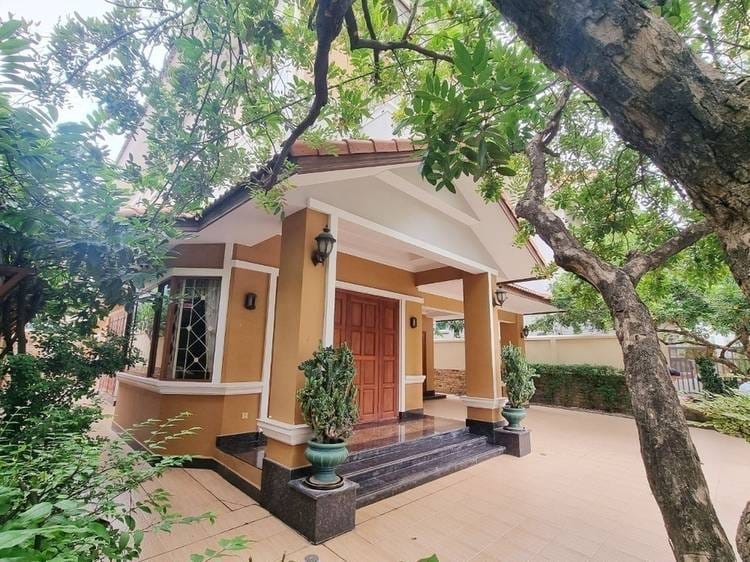 Tonle Bassac, Chamkarmon, Phnom Penh的别墅出租