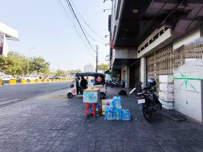 162平方米土地面积的店屋出租
