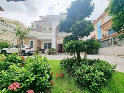 $3,700 Vila