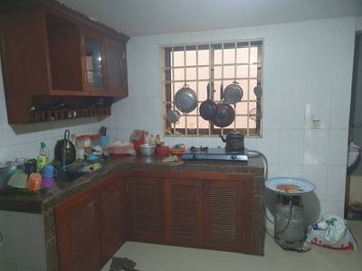 带1个停车位的排屋出售