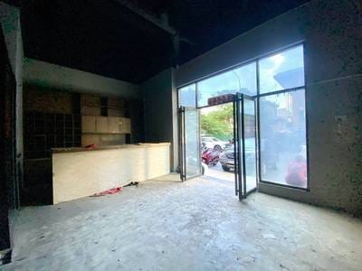 Retail For Rent in Daun Penh $4,500
