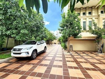 Bâtiment À vendre de 603 m² de terrain