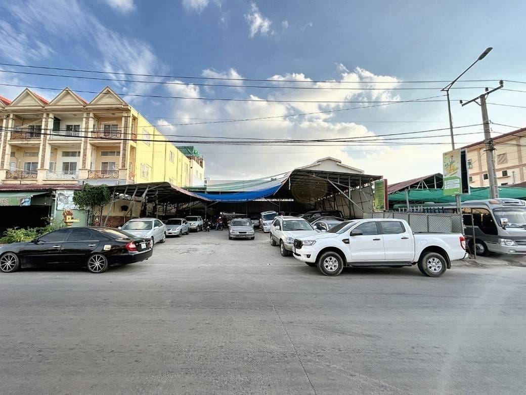 ที่ดิน สำหรับขาย ขนาดที่ดิน 1,889 ตร.ม.