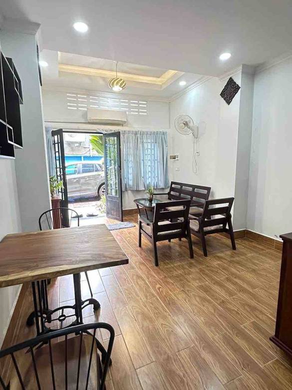80 sqm Land Size House and lot Na prodej