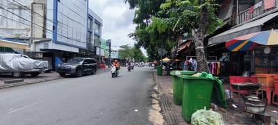 ตึกแถว สำหรับเช่า ใน Daun Penh $3,000