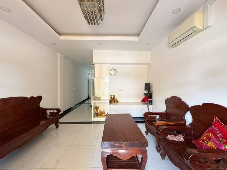 Link House For Sale in Preaek Anhchanh, Mukh Kampul, Kandal