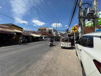 500 sqm Land Size Warehouse For Rent