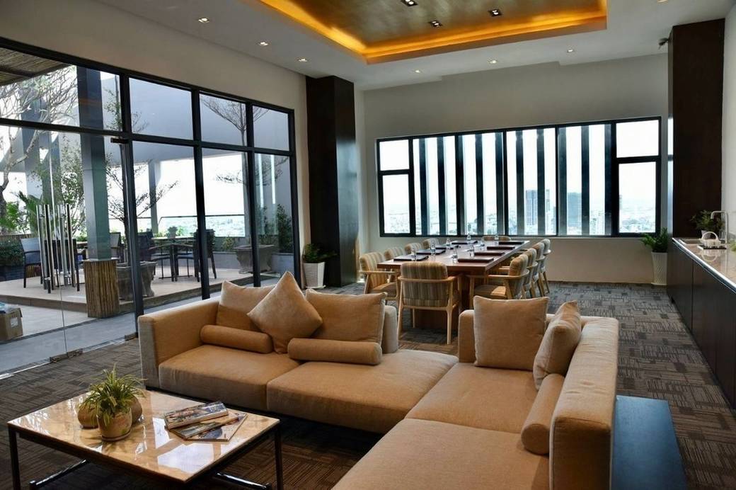 The View Serviced Residence | 内装済みのマンション売り物件