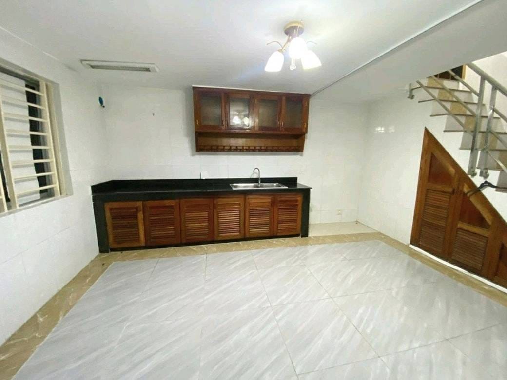 店屋出售，位于新金边, 森速区, 金边