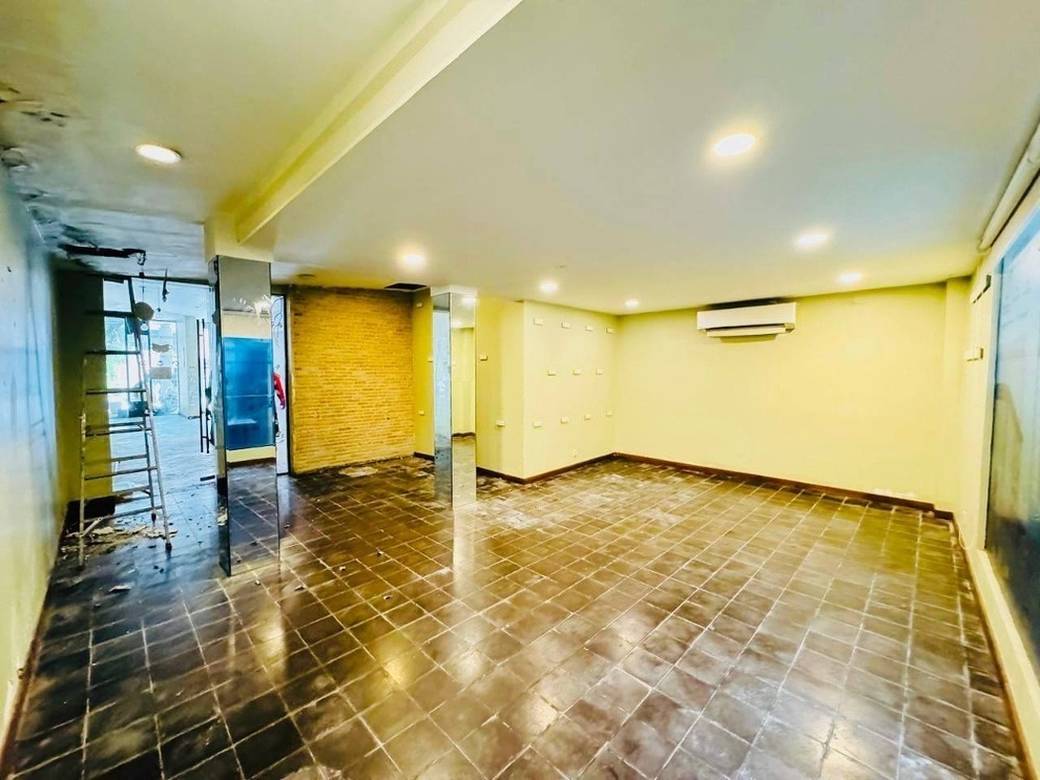 Boeng Keng KangCommercialShophouse出租，价格$3,200