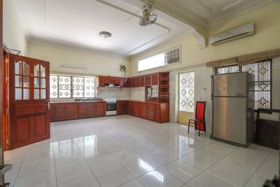 Vila K pronájmu in Chamkarmon $3,500