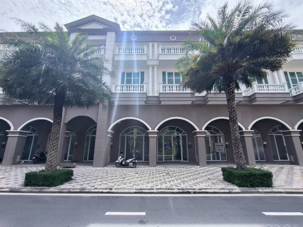 $400 Shophouse
