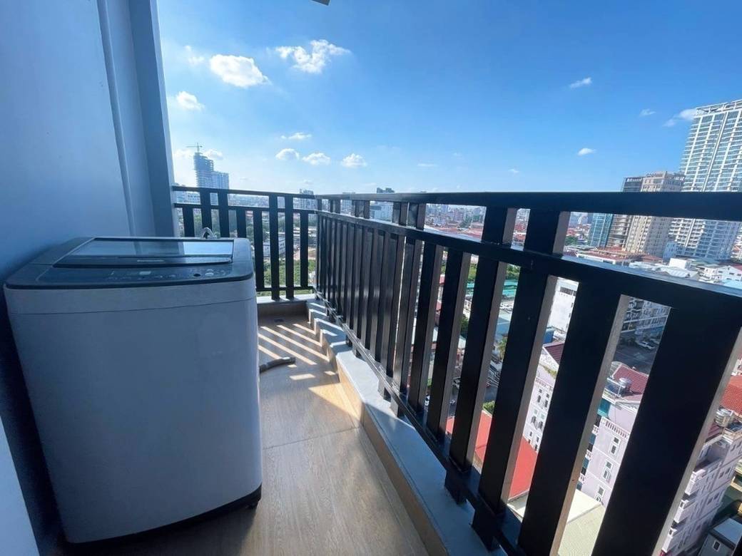 $450 Condo