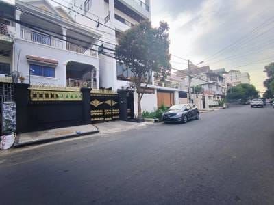 480 sqm Living Size House and lot Na prodej in Boeng Keng Kang