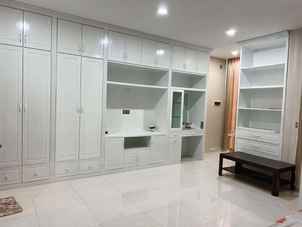 4 Bedrooms Vila For Sale & Rent for $320,000