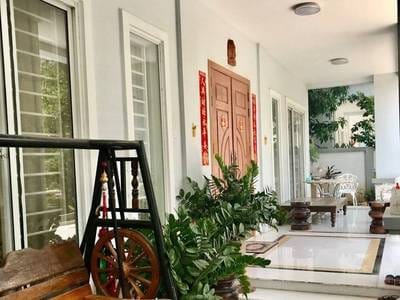 $1,180,000 Villa