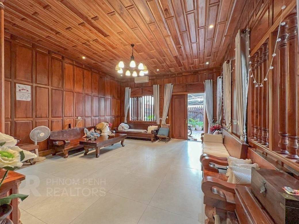 $4,500 Flat House