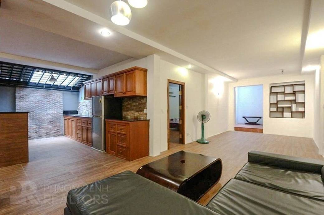 $800 Flat House