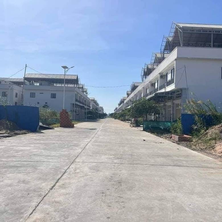 土地出售，位于Preaek Ta kov县, Khsach Kandal市, 干拉省