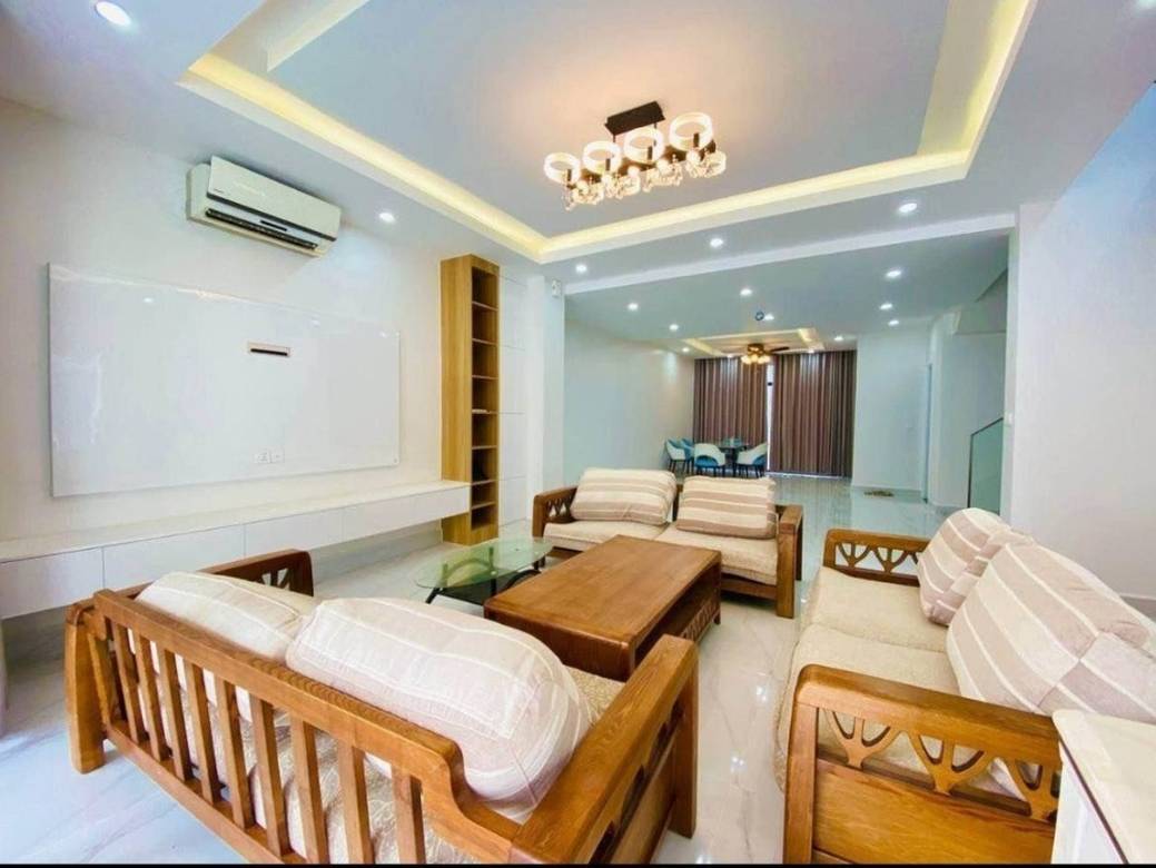 Woodland Residences | 87-5 sqm Living Size Řadový dům K pronájmu in Meanchey