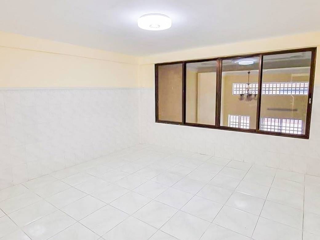 Tuek L'ak 3 Flat House Na prodej in Tuek L'ak 3