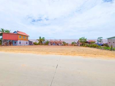 KamboulLot出售，价格$243,000