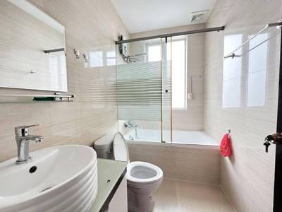 Condo Na prodej in Chamkarmon $298,000