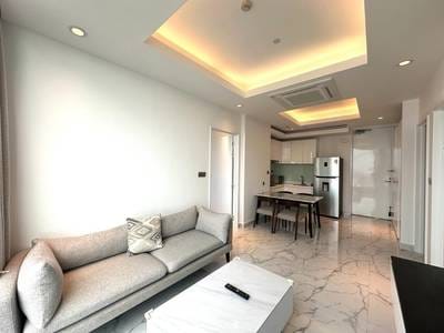 J Tower 2 Condominium | $1,500 Condo