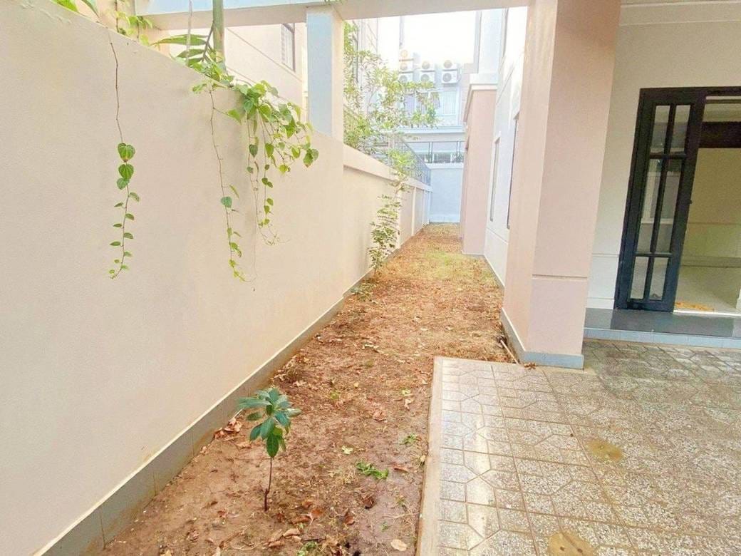 200 sqm Land Size Vila Na prodej