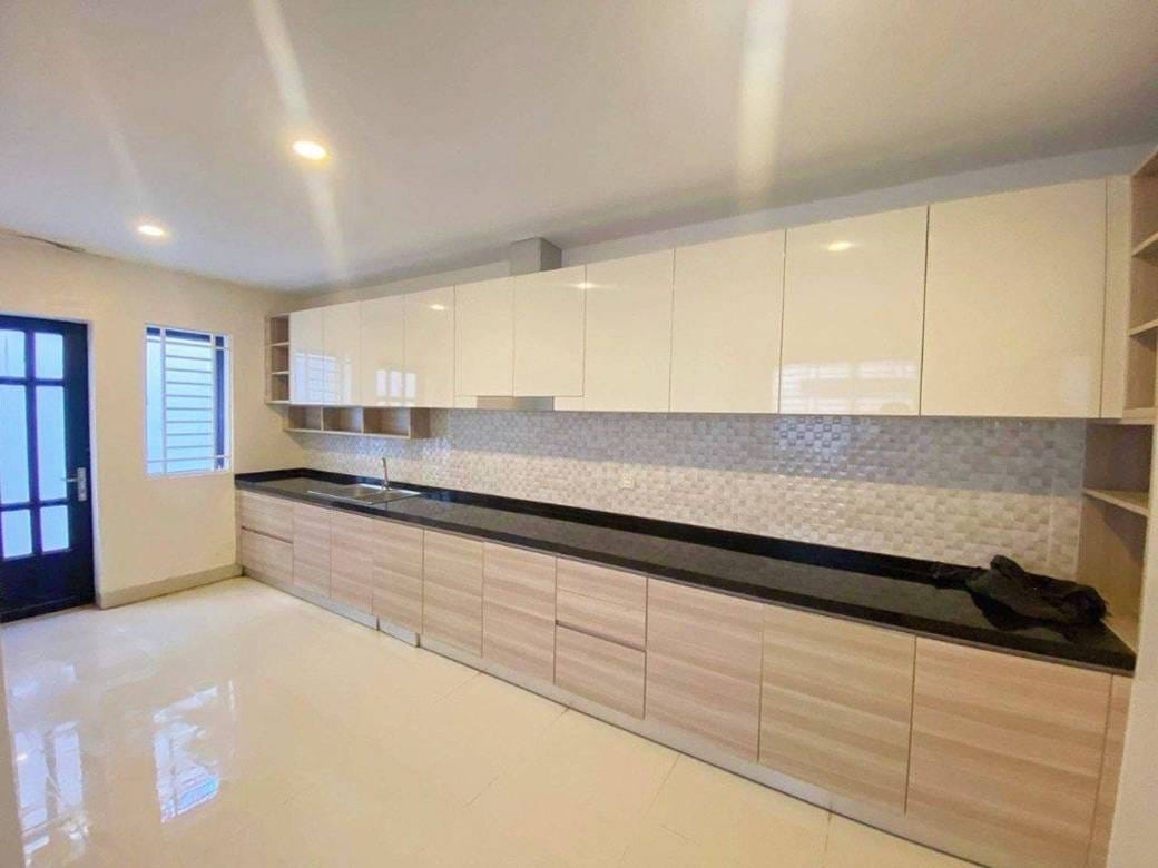 90 sqm Living Size Vila Na prodej in Chbar Ampov