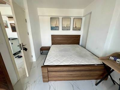 $400 Condo
