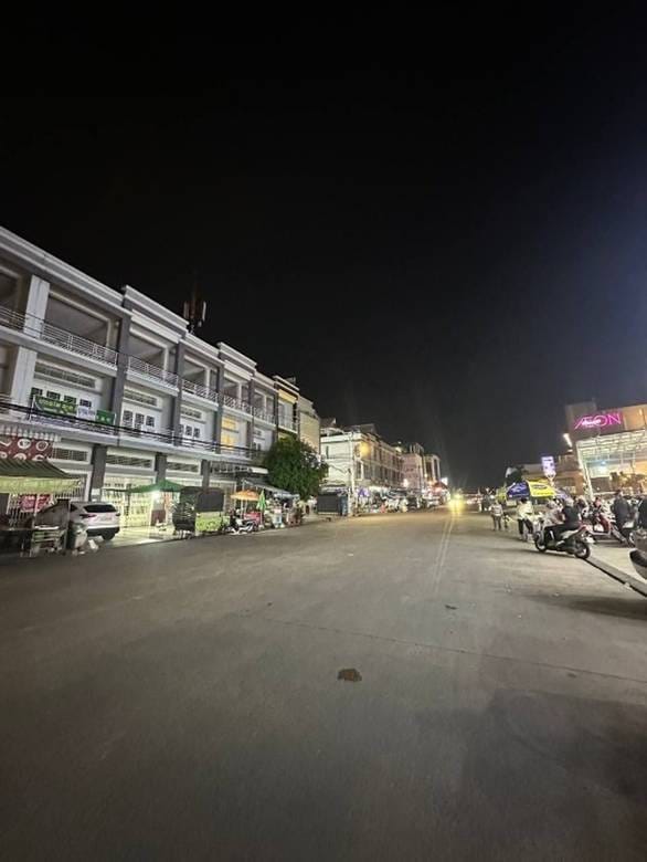64 sqm Living Size Shophouse K pronájmu in Sen Sok