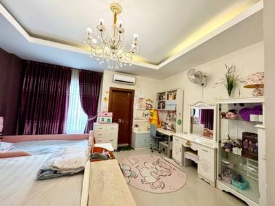 98.8 sqm Land Size Villa For Rent
