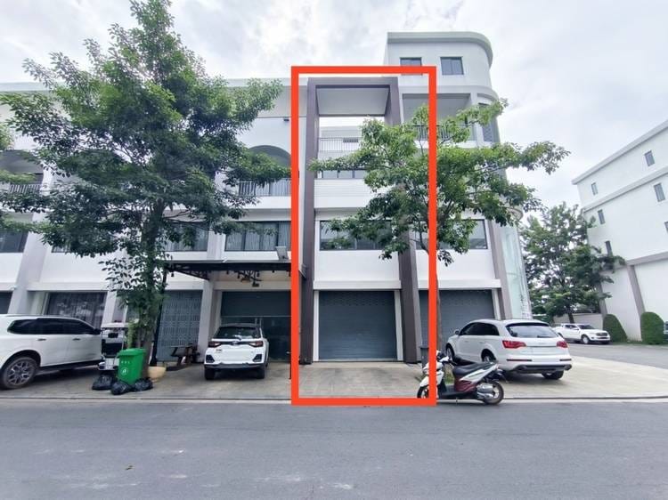 Шопхаус Для Продажи in Preaek Lieb, Chroy Changvar, Phnom Penh