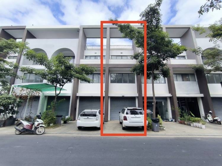 Шопхаус Для Продажи in Preaek Lieb, Chroy Changvar, Phnom Penh