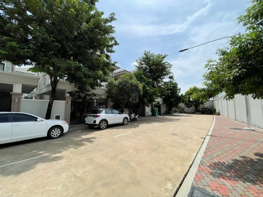 Borey Peng Huoth: The Star Platinum Euro Ville | 187.2 sqm Land Size Dvojvila Na prodej